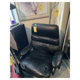 BLACK LEATHER SWIVEL CHAIR