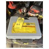 CHICAGO ELECTRIC SOLDERING GUN KIT WITH LIGHT IN C