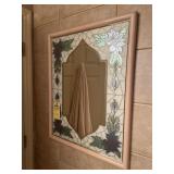 MIRROR WITH FLOWER DESIGN - 40