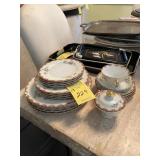 MEITO JAPAN DINNERWARE / CHINA - FLORAL PATTERN