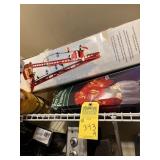 ASSORTED CHRISTMAS DECOR