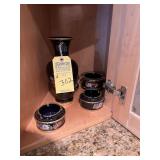 ASSORTED PIECES - 24K GOLD / DARK BLUE WITH FLORAL