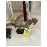 GOLD / MIRROR HORSE ON BASE