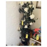 PLANTERS WITH ARTIFICIAL FLOWERS