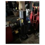 PNEUMATIC LIFT (REFURBISHED)