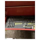 ASSORTED SNAP ON TOOLS - PRY BAR, SOCKETS, ETC