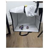AMAZON BASICS PORTABLE PHOTO STUDIO BOX