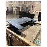 MANUAL TABLE TOP RISER