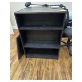 BLACK BOOKSHELF WITH 3 SHELVES - 42