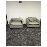 GRAY FABRIC EXTRA LARGE CLUB CHAIR