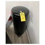 GARBAGE CAN