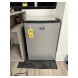 BLACK & DECKER STAINLESS STEEL MINI FRIDGE