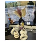 ASSORTED DECOR