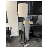 BLACK ARTISTIC FLOOR LAMP