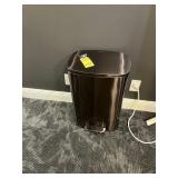 QUALIA ZERO GARBAGE CAN