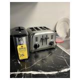 ASSORTED - 4-SLOT BAGEL SIZE TOASTER / TORK NAPKIN
