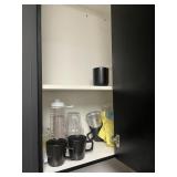 LOT - CUPS, BOWLS, LUNCH COOLERS, ETC (CONTENTS OF