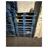 WOOD PALLETS