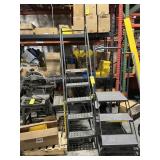 5-STEP ROLLING WAREHOUSE LADDER
