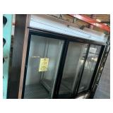 TRUE GDM-69 GLASS 3-DOOR MERCHANDISER