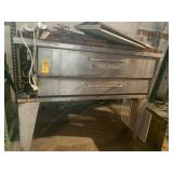 PIZZA OVEN WITH STAND