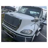 2014 FREIGHTLINER FE114 TRACTOR - VIN