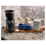 ASSORTED KITCHEN ITEMS