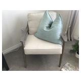 2PC ARMCHAIR & PILLOW