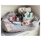 ASSORTED DOG ITEMS