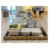 ASSORTED KITCHEN ITEMS