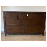 WOOD DRESSER