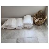 11PC BATH DECO ITEMS