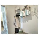 ASSORTED TOWELS & BASKETS