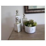 4 PC ASSORTED DÉCOR