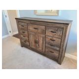3PC DRESSER & NIGHTSTANDS