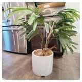 FAUX PLANT IN CERAMIC PLANTER