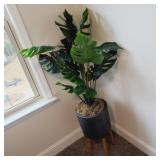 FAUX ELEPHANT EAR PLANT