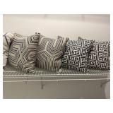 8PC ASSORTED PILLOW DECO