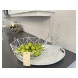 ASSORTED KITCHEN ITEMS