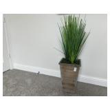FLOOR PLANT