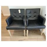 2PC ARM CHAIRS