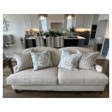 SOFA & PILLOWS