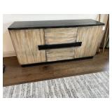 MEDIA CABINET