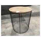 ACCENT TABLE