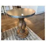 ACCENT TABLE