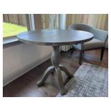 DROP-LEAF ACCENT TABLE