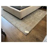 AREA RUG