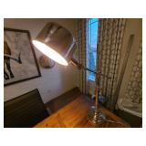 DESK LAMP