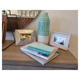 DÉCOR ITEMS
