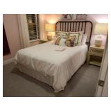 QUEEN BEDDING
